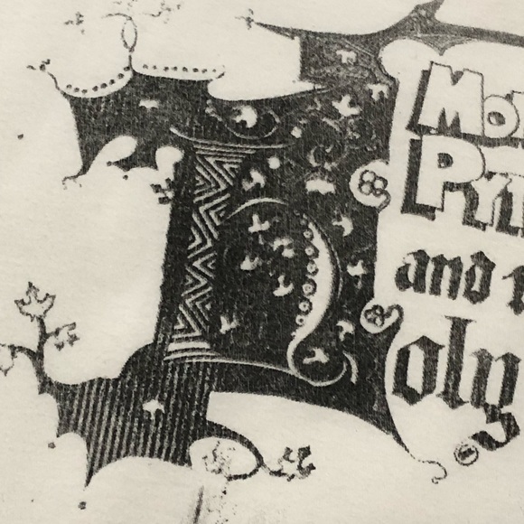 Monty Python and The Holy Grail t-shirt size XXL - Picture 8 of 8